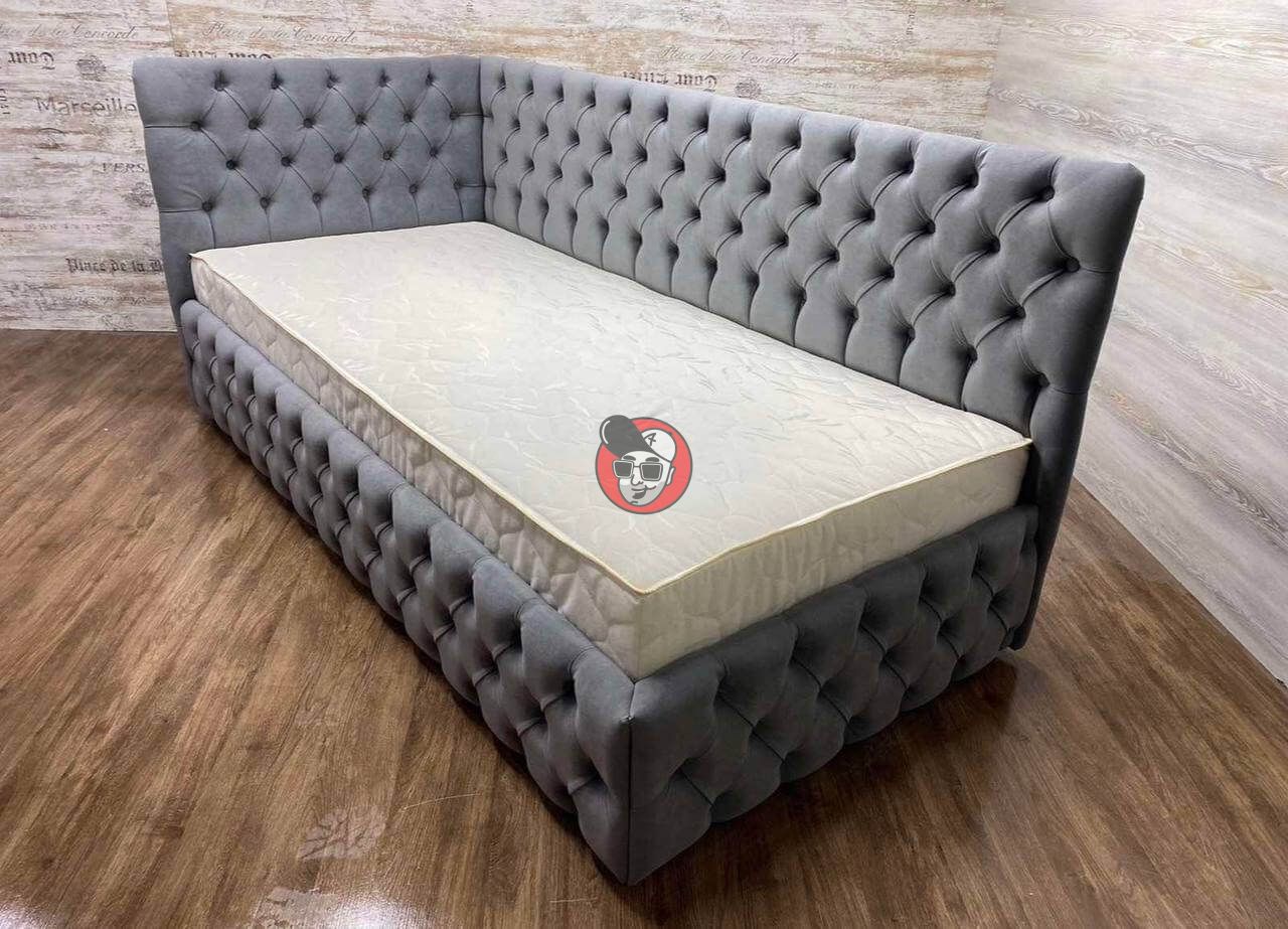 Ліжко Моніка Ґудзики