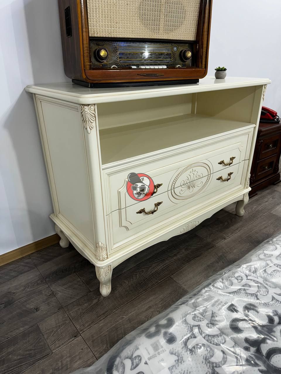 Комоди з дерева (ясен)