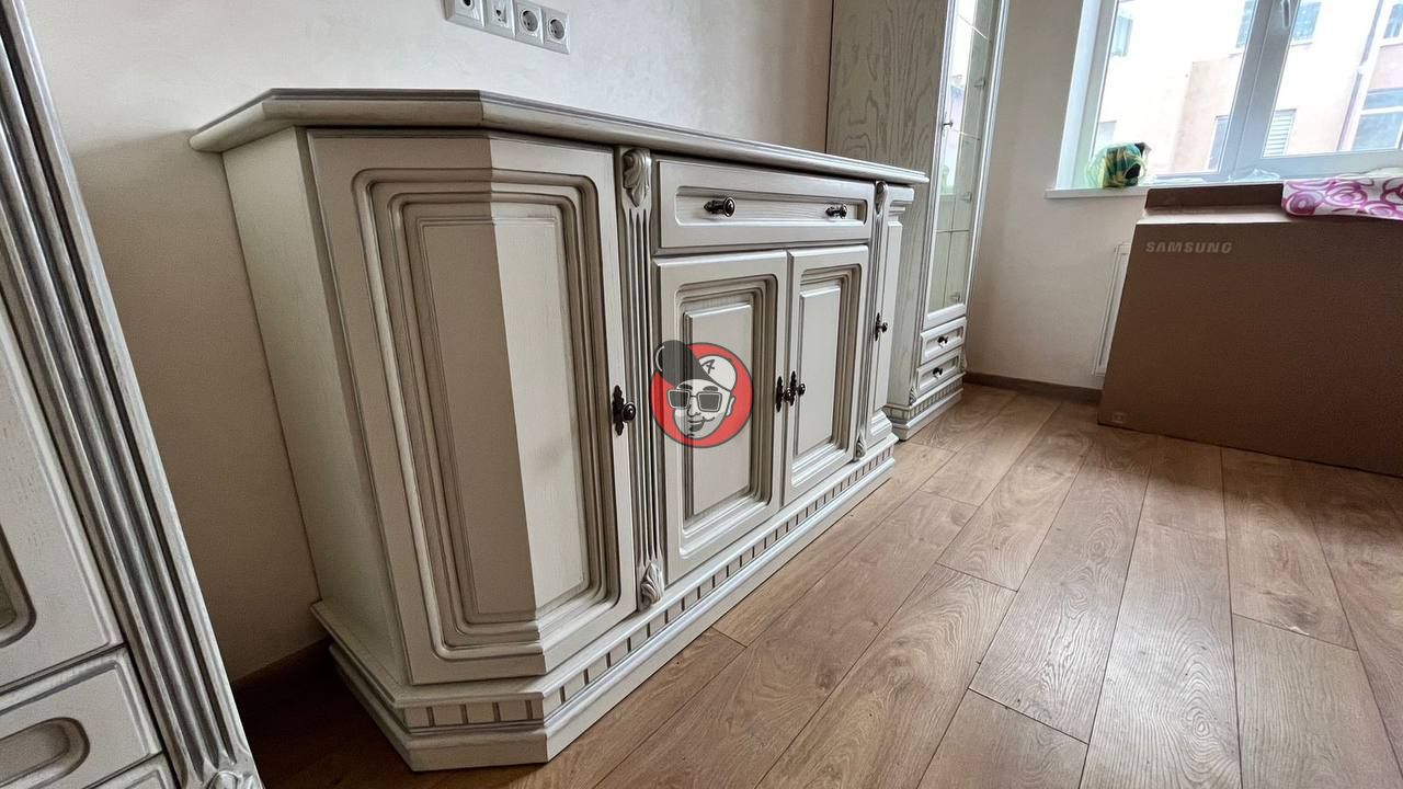 Комоди з дерева (дуб)